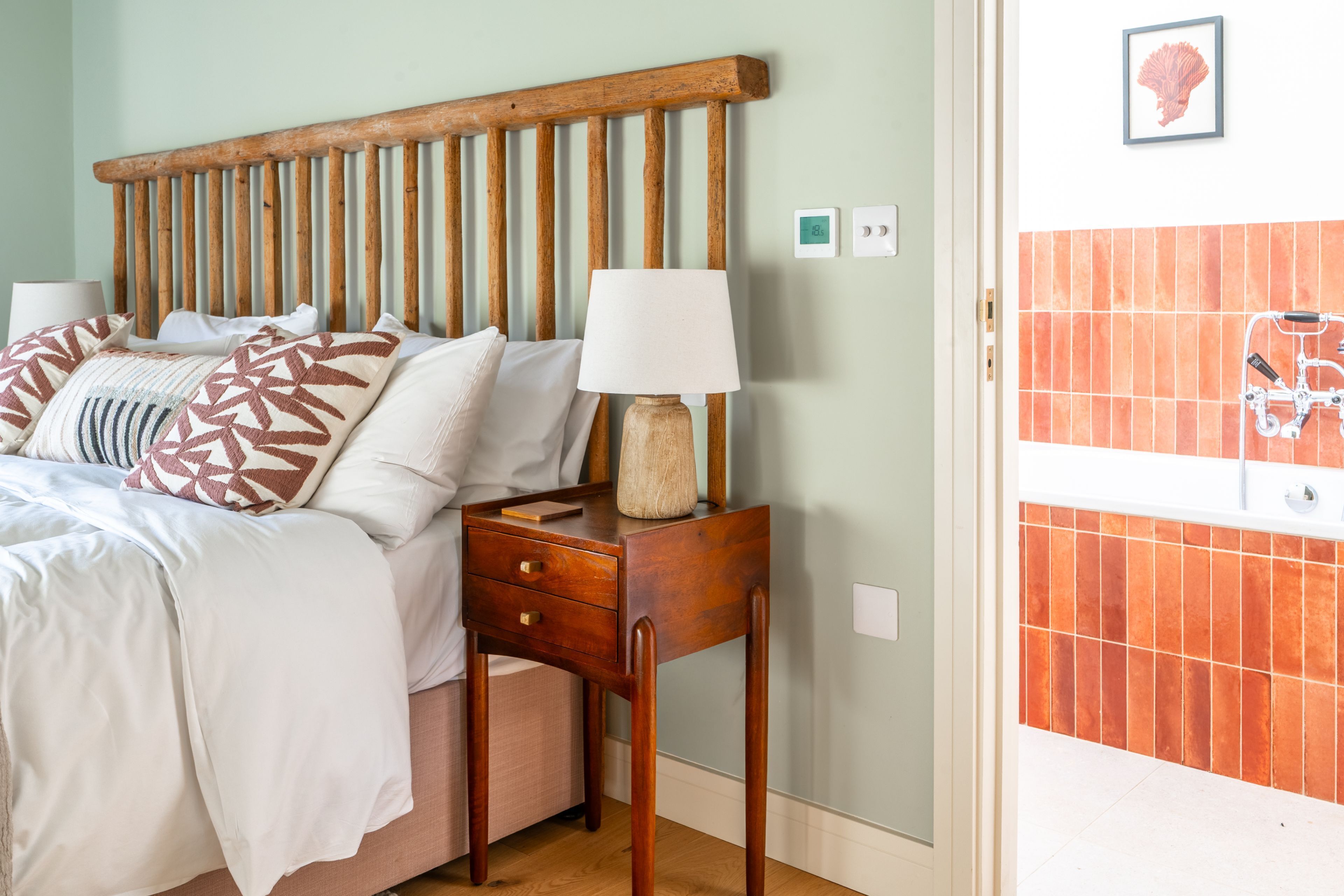 1 bedroom, iron/ironing board, Internet, bed sheets