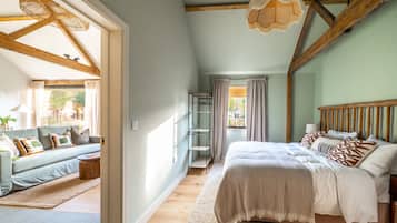 1 bedroom, iron/ironing board, Internet, bed sheets