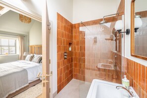 Shower, hair dryer, towels - South Stables, ,Fring Estate, Norfolk (Fring)