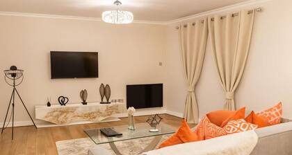 Sleeps 4 - Parking - Wifi