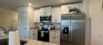 Southern Tide | Tuscaloosa Retreat Near Bryant-Denny Stadium | Sleeps 8