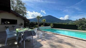 Piscine extérieure, piscine chauffée
