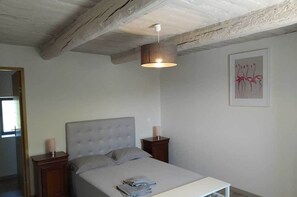 1 bedroom, WiFi, bed sheets