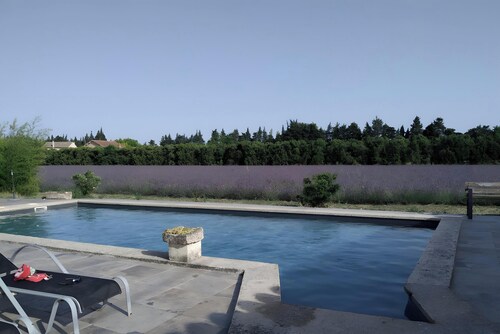 Bed and Breakfast 'La Fenière' with Shared Pool, Wi-Fi and Air Conditioning