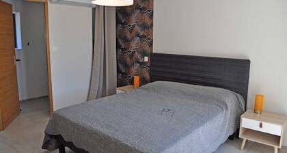 Chambre dâhĂŽtes « Le Clapier » avec piscine partagĂ©e, Wi-Fi et climatisation
