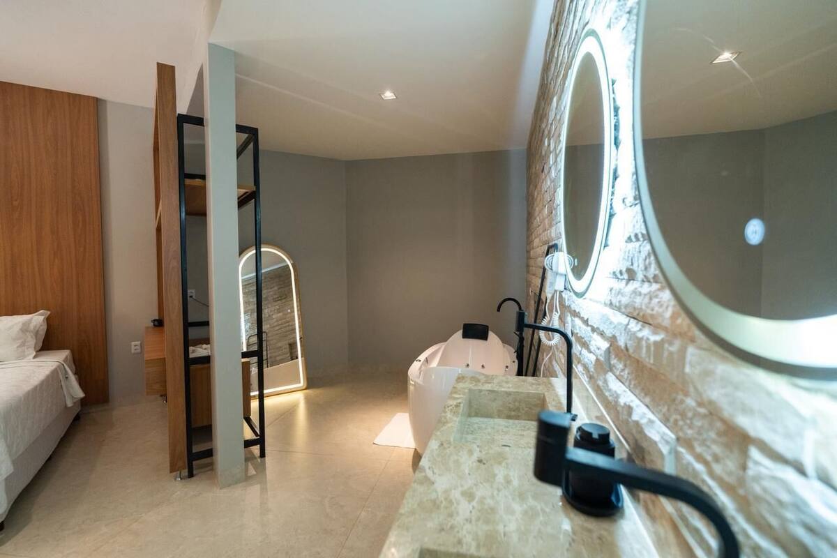 Luxury Suite, Garden View