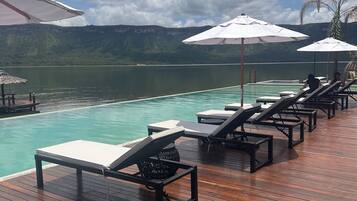 3 outdoor pools