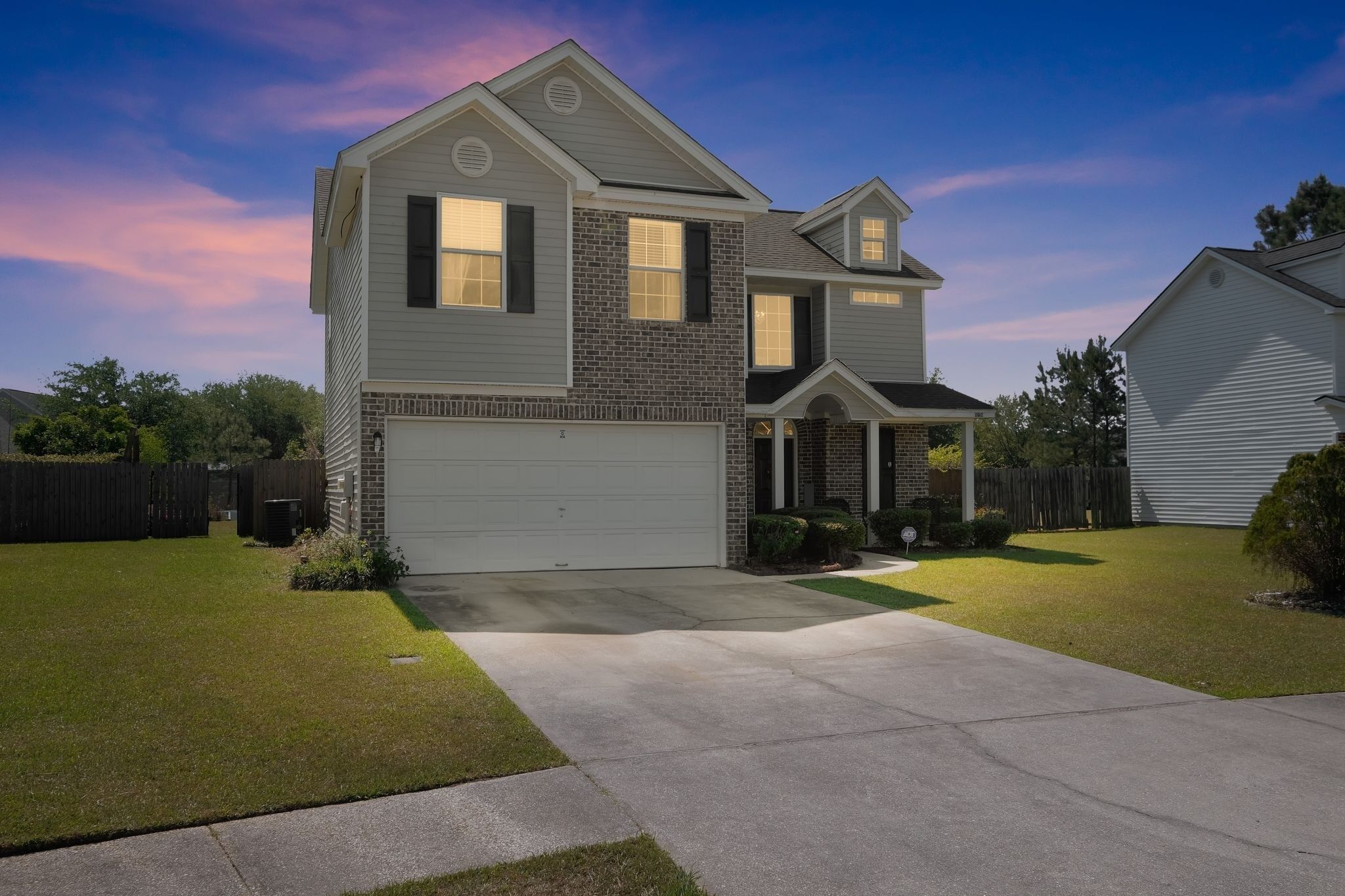 House, 4 Bedrooms | Exterior