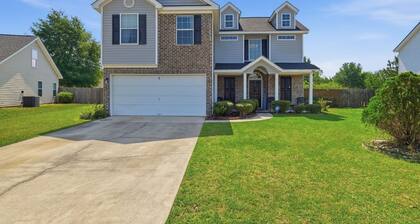 Ideal Dream Getaway 4 Bedroom Home