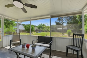 House, 4 Bedrooms | Terrace/patio - Ideal Dream Getaway 4 Bedroom Home (Savannah)