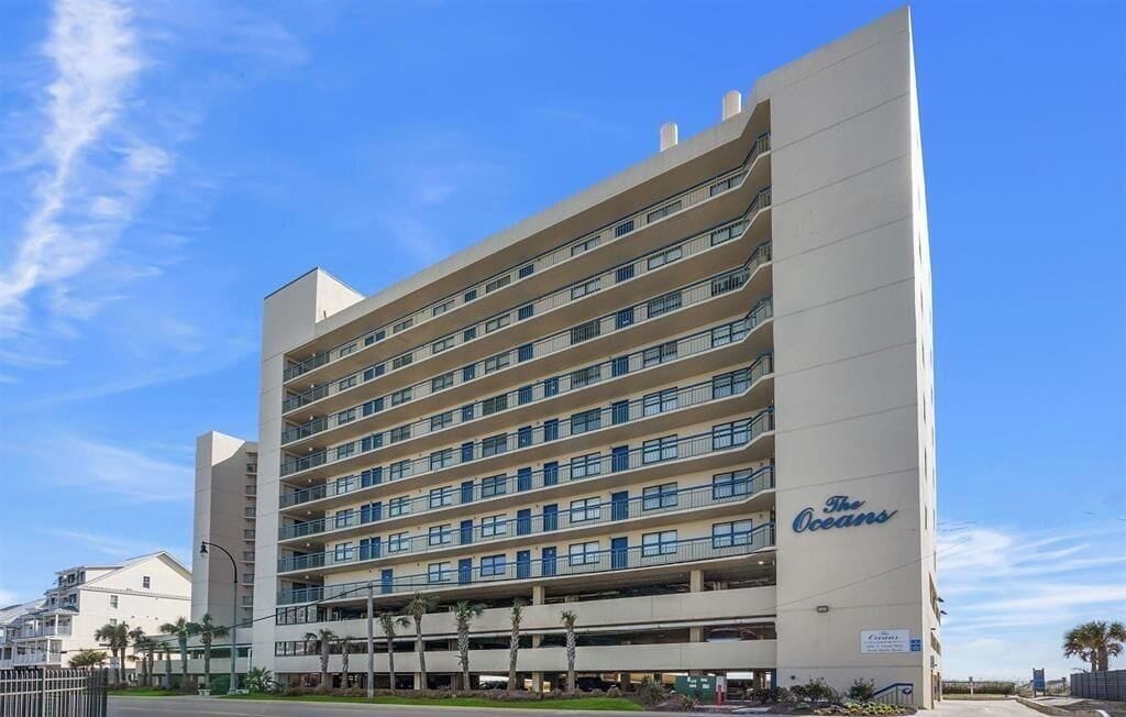 Condo, 2 Bedrooms | Exterior