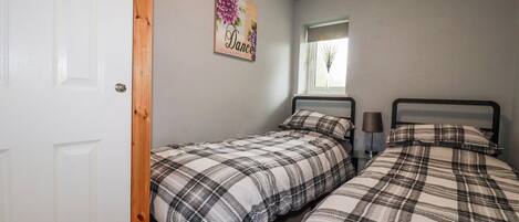 2 bedrooms, WiFi (free), individually decorated, individually furnished