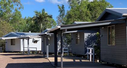 Imbil Country Cabins: All Cabins - Sleeps 22