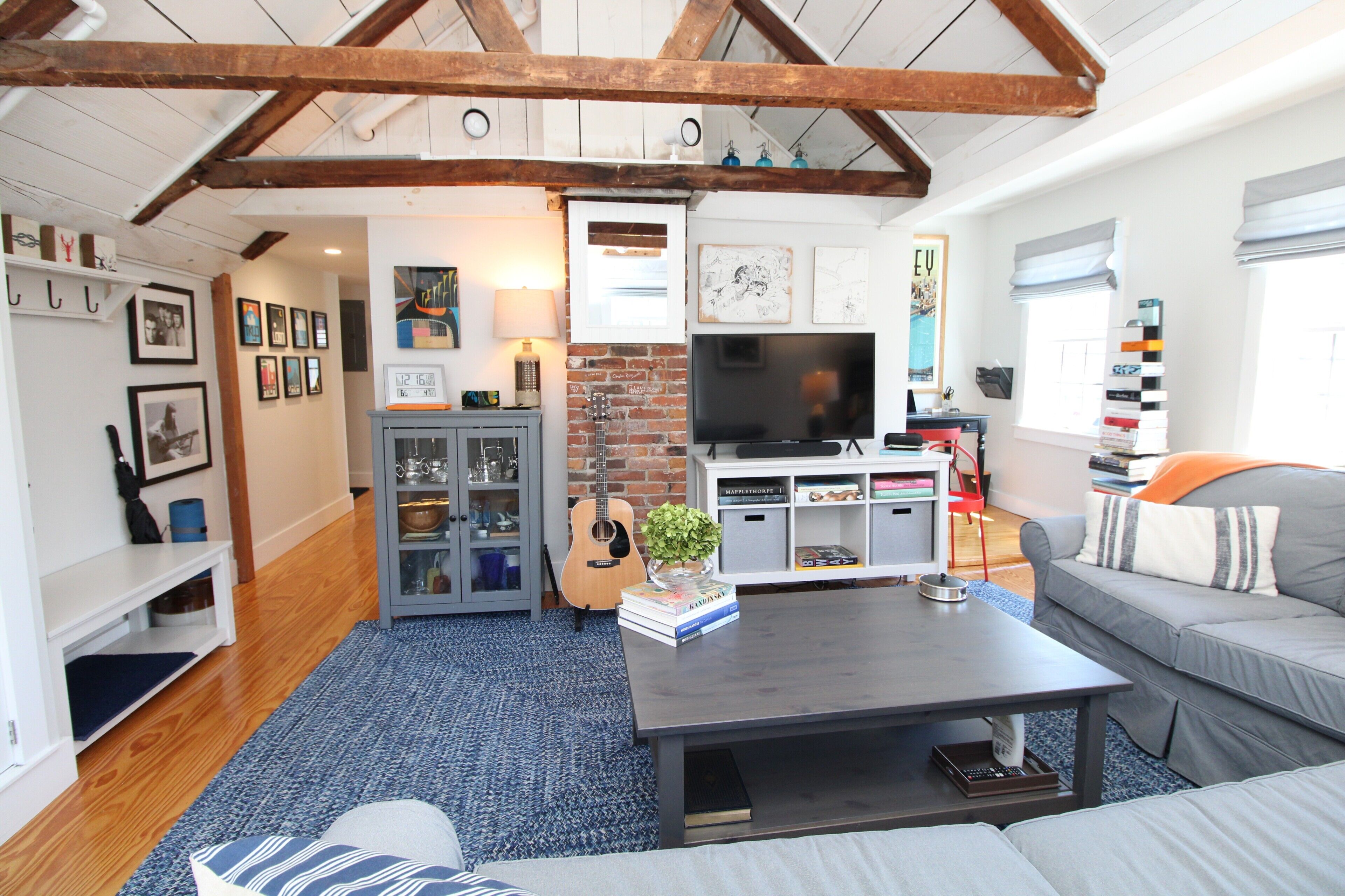 Smart TV, books