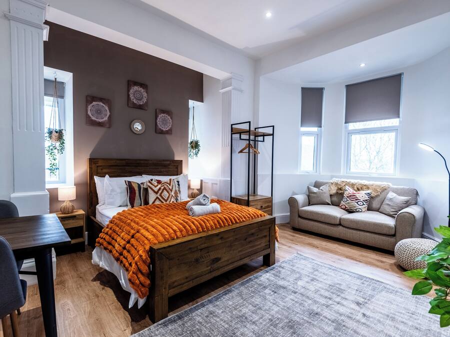 Family Room, Garden View | Free WiFi