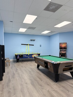 Games room - 2 BR Ocean View Condo | Myrtle Beach Resort B0514 (Myrtle Beach)