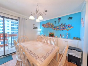 Dining - 2 BR Ocean View Condo | Myrtle Beach Resort B0514 (Myrtle Beach)