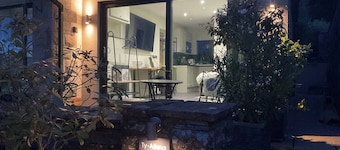 Self-contained Studio Annex
