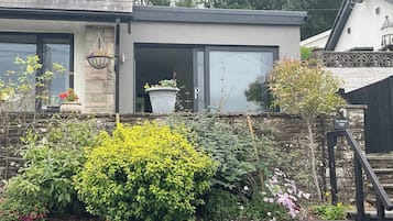 Studio, 1 Bedroom | Exterior detail