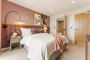 2 bedrooms, individually decorated, individually furnished, free WiFi - Hidden 1- Clifftop House Hot Tub (St Ives)
