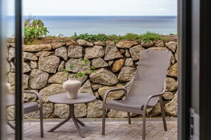 Property grounds - Hidden 1- Clifftop House Hot Tub (St Ives)