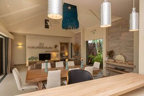 Dining - Villa "Jade et Mela", private pool in Grand Baie (Rivière du Rempart District)