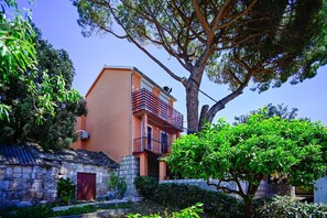 Exterior - Charming Holiday Apartment in the Heart of Postup Vineyards – Spectacular Sea Views! (Orebić)