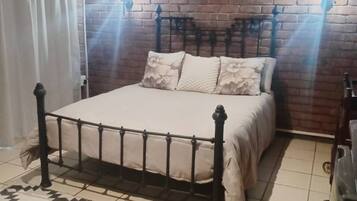 House, 1 Bedroom, Patio, Pool View | 1 bedroom