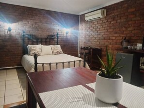 House, 1 Bedroom, Patio, Pool View - The Cornerstone BnB - South Africa (Mbombela)