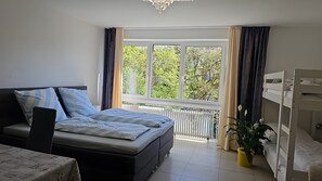 Room - Apartment 'Hafenquartier St Pauli' with Wi-Fi (Hamburg)