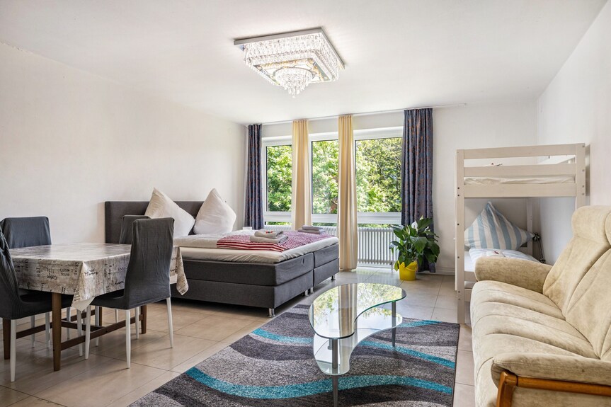 St. Pauli Urban Hideaway Modern Apartment With Playground, Near Beach And Transport - Hamburg