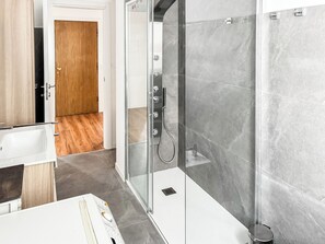 Condo, Balcony | Bathroom - Le Nora Home (Ponteranica)