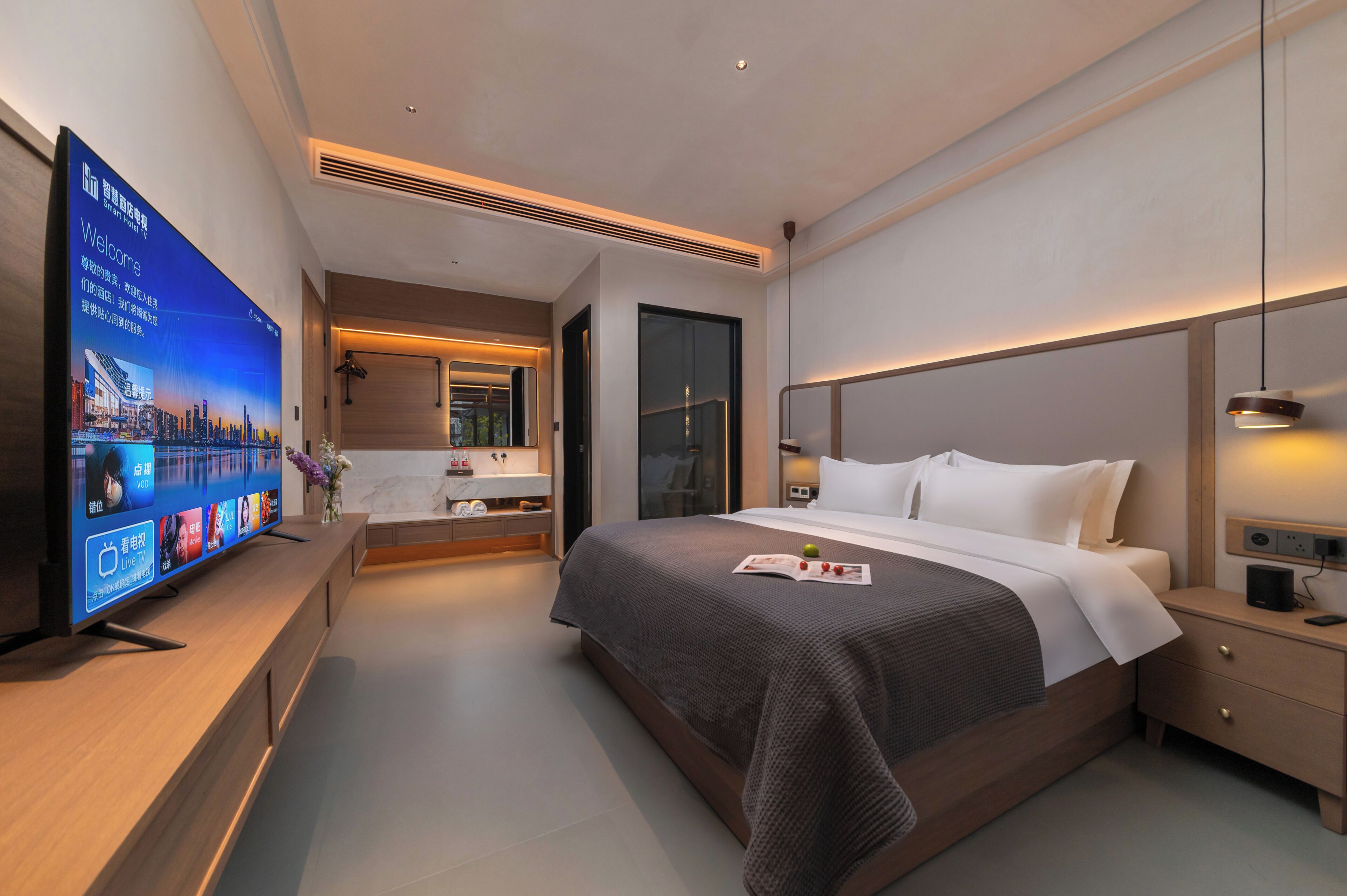 Superior Double Room, Courtyard View | Desk, blackout drapes, free WiFi, bed sheets