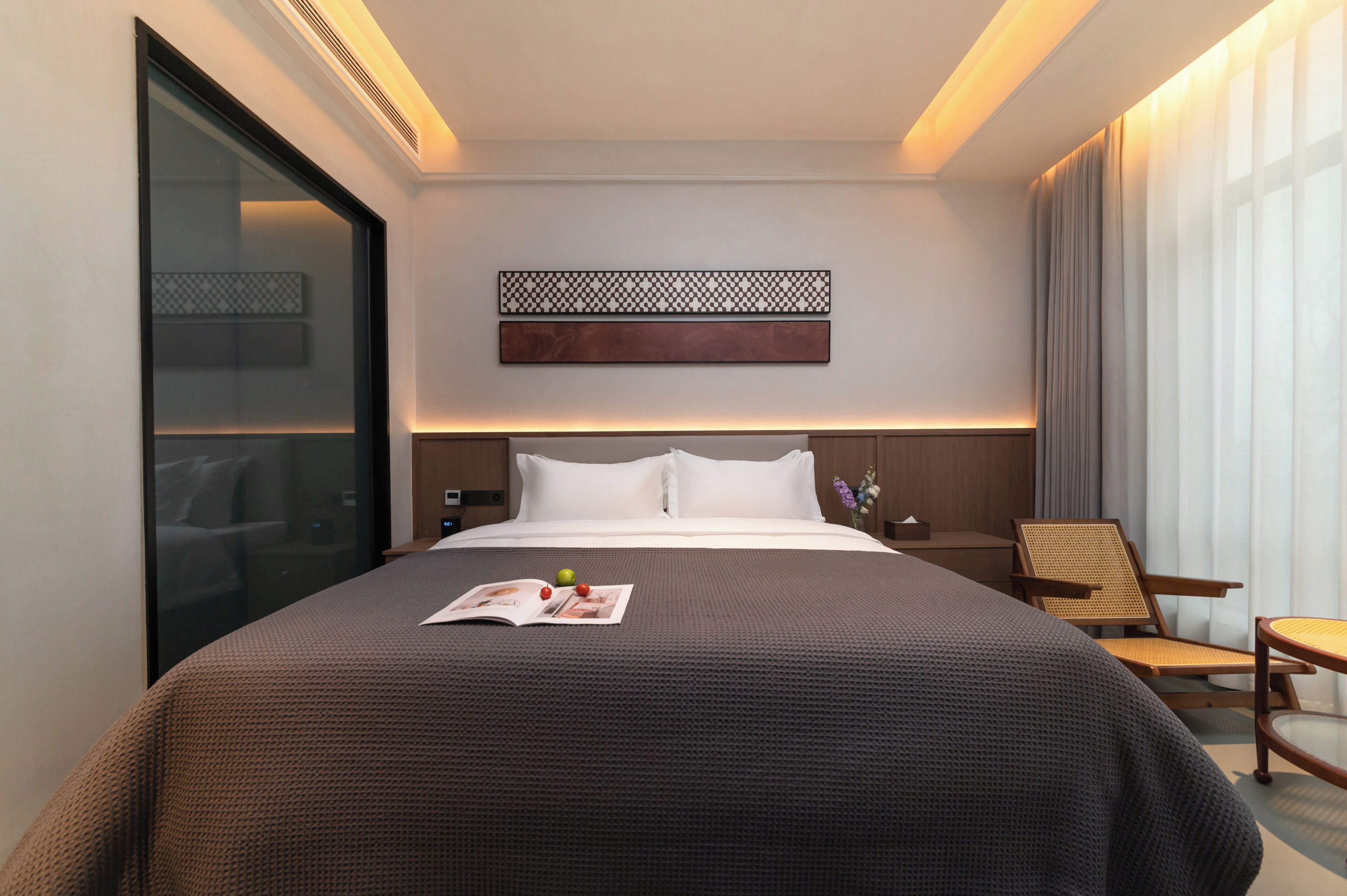 Habitación de lujo doble, vistas al patio | Escritorio, cortinas opacas, wifi gratis y ropa de cama