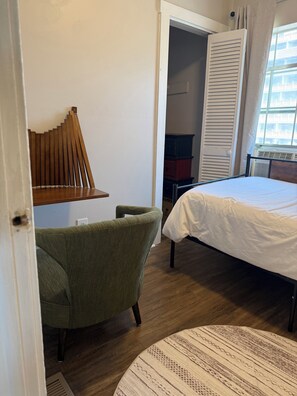 2 chambres, fer et planche à repasser, Wi-Fi, literie fournie