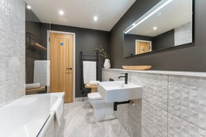 Shower - Hidden 3- Sea Terrace House (St Ives)