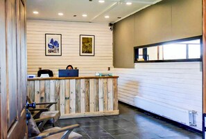 Lobby - Refugio Pampa (Chile)