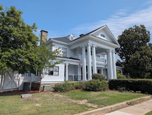 Exterior - Grande Magnolia of Benson (Benson)