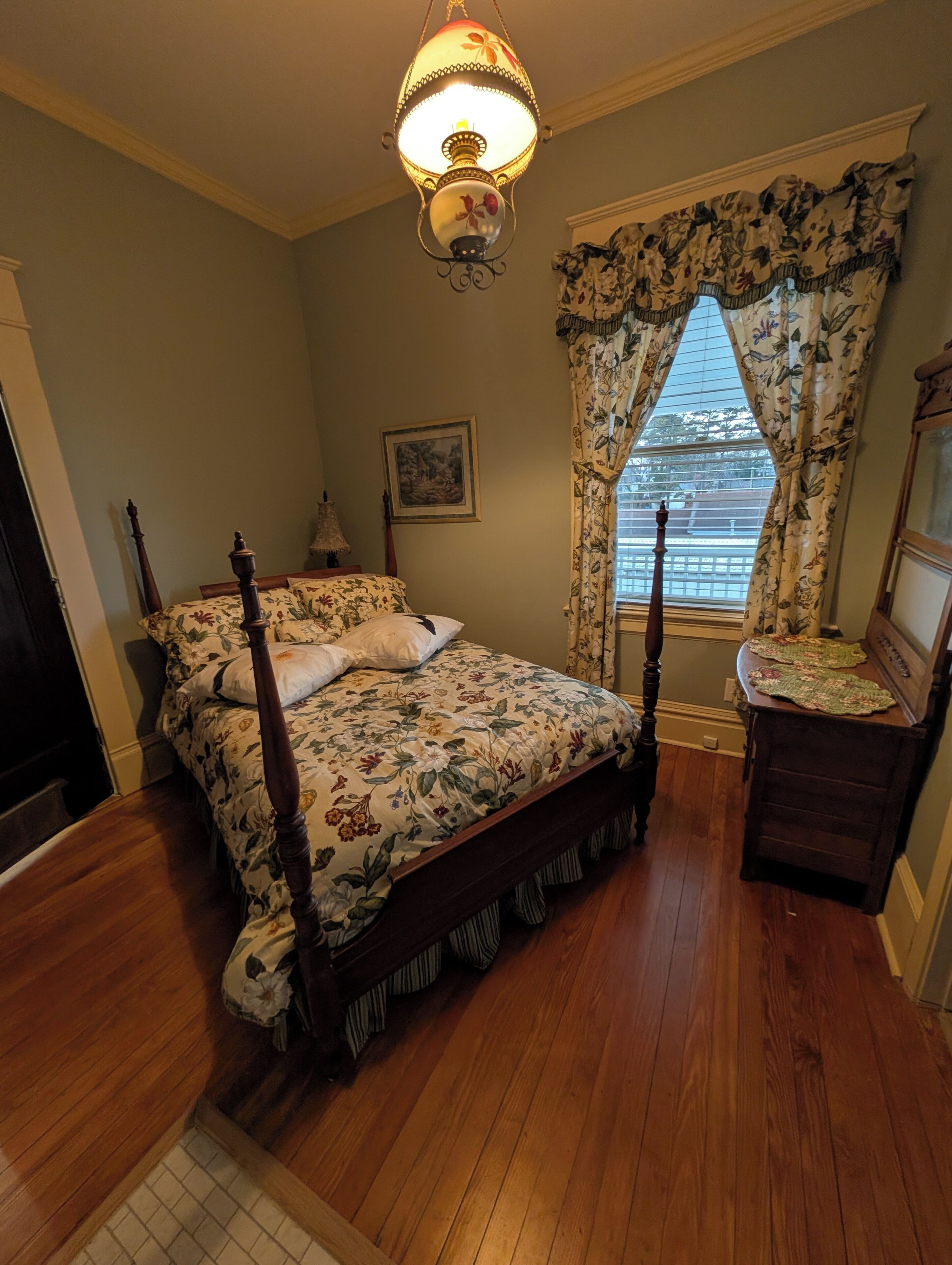 Deluxe Single Room, Roll-in Shower | Free WiFi