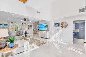 Exterior - Heron Lagoon Hideaway (Siesta Key)