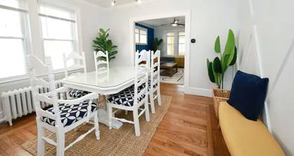 The Standish 1 /Stylish / King beds /Clean
