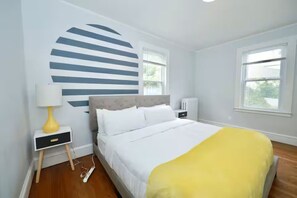 2 slaapkamers, een strijkplank/strijkijzer, wifi, beddengoed