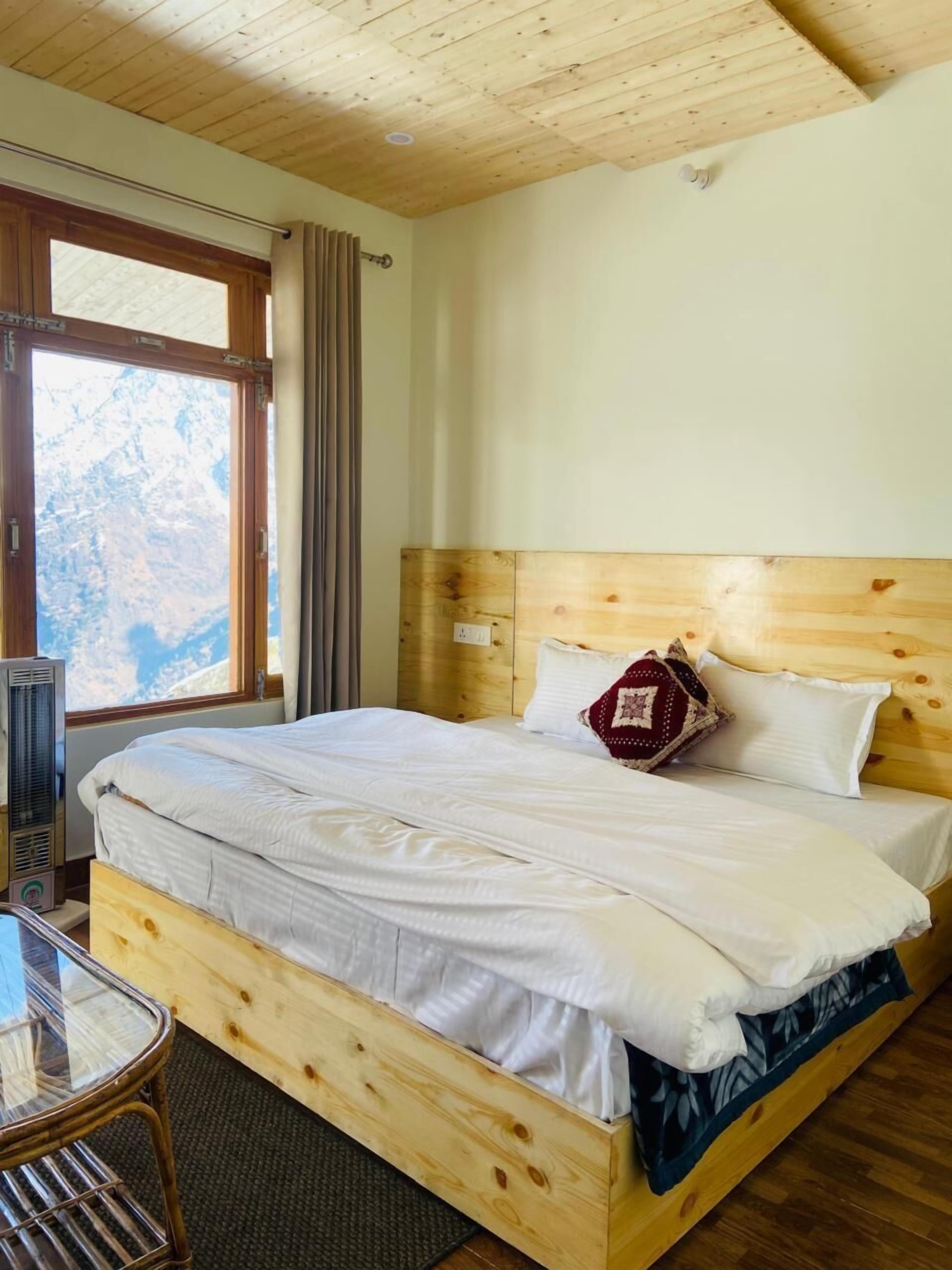 Design Double Room, City View