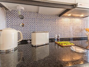 Fridge, microwave, oven, dishwasher - Villa Sheike V3 com piscina privada (Conceição de Tavira)