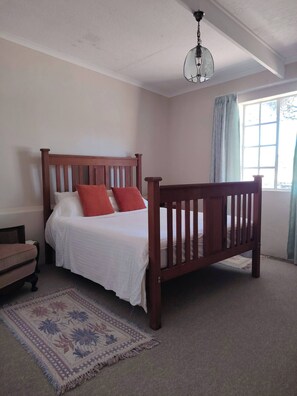 House, 3 Bedrooms, Accessible, Lake View | 3 bedrooms - Off-grid Cottage Mountain Views Horses & Sunset (Bergrivier)