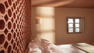 WiFi, bed sheets