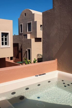 Property grounds - Terra Verde Oia Suites - Aurea Suite Sea View with Outdoor Jetted Tub (Oia)