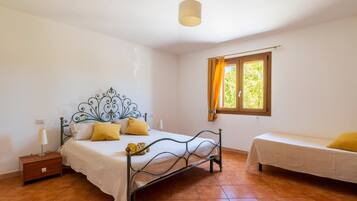 3 Schlafzimmer, Bügeleisen/Bügelbrett, WLAN, Bettwäsche