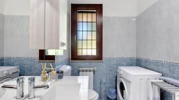 Douche, serviettes fournies