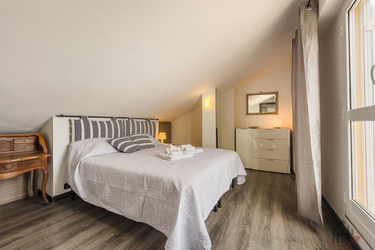 2 chambres, fer et planche à repasser